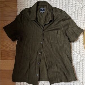 Todd Snyder Dark Olive Mesh Button-Up Shirt size M